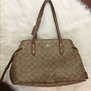 Coach signature purse NWOT